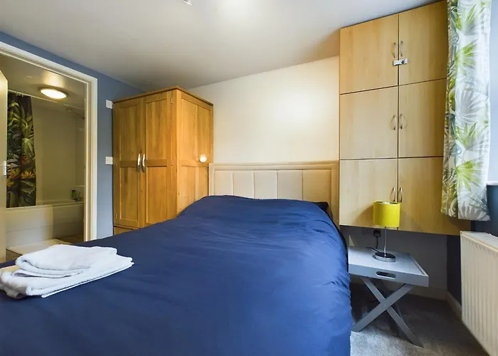 Lovely 1 Bedroom Apartment With Parking