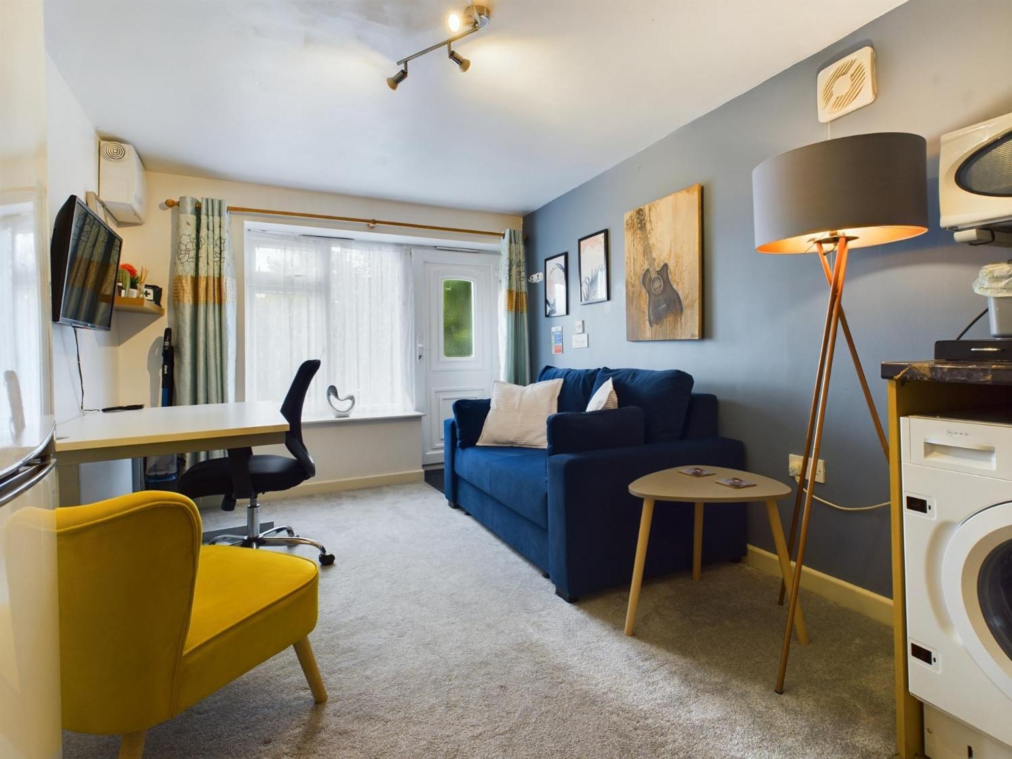 Lovely 1 Bedroom With Parking Appartamento Reading