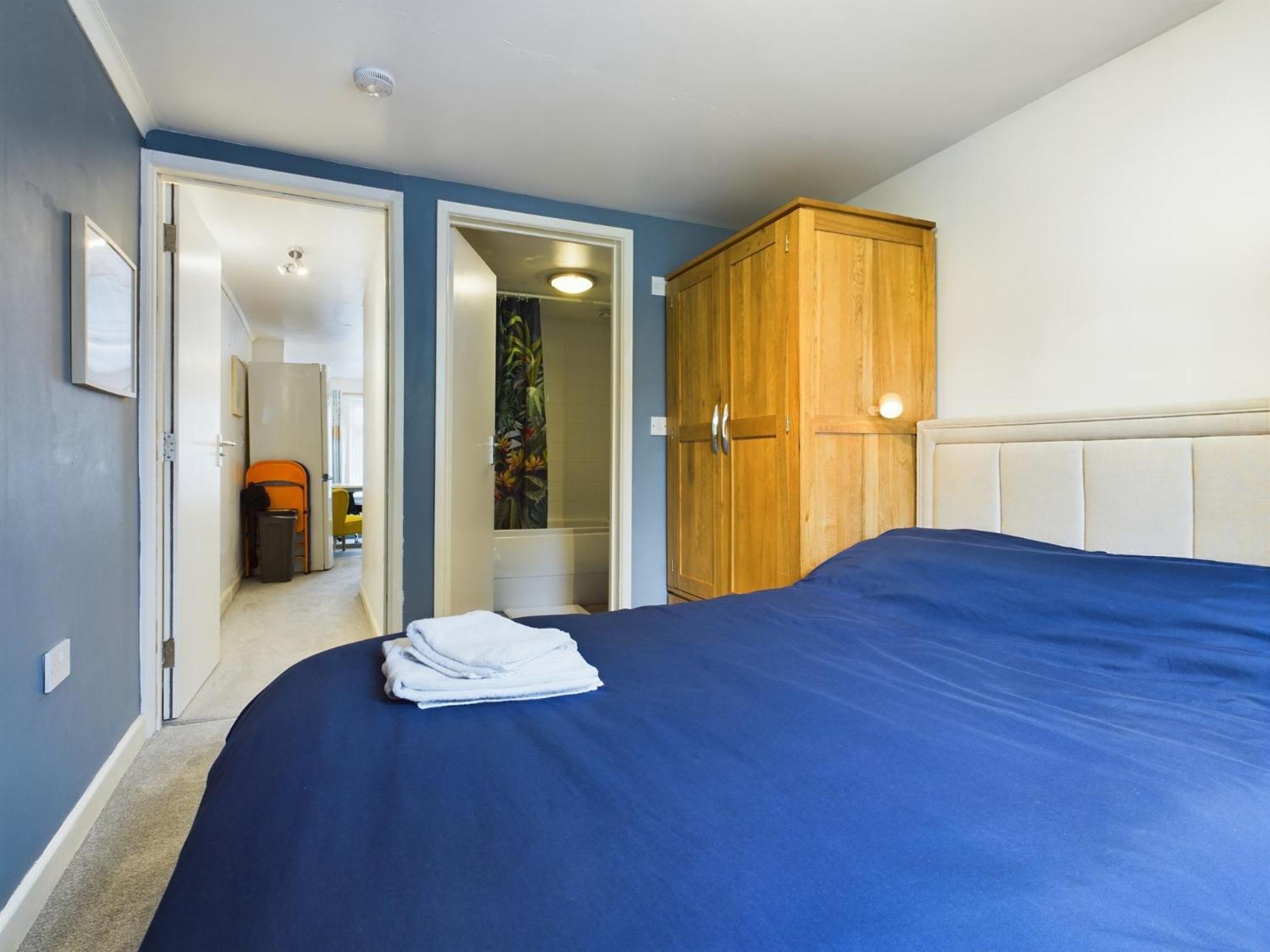 Lovely 1 Bedroom With Parking Reading